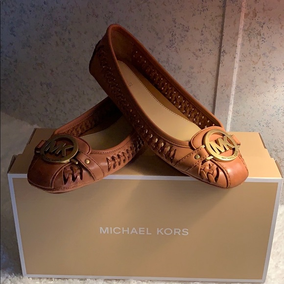 NWT MICHEAL KORS FULTON MOC FLATS🔥 - Picture 2 of 8